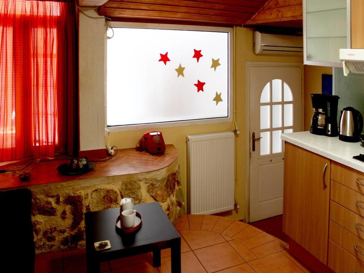 Sweet Stone Apartment In Imittos Athens Exterior photo