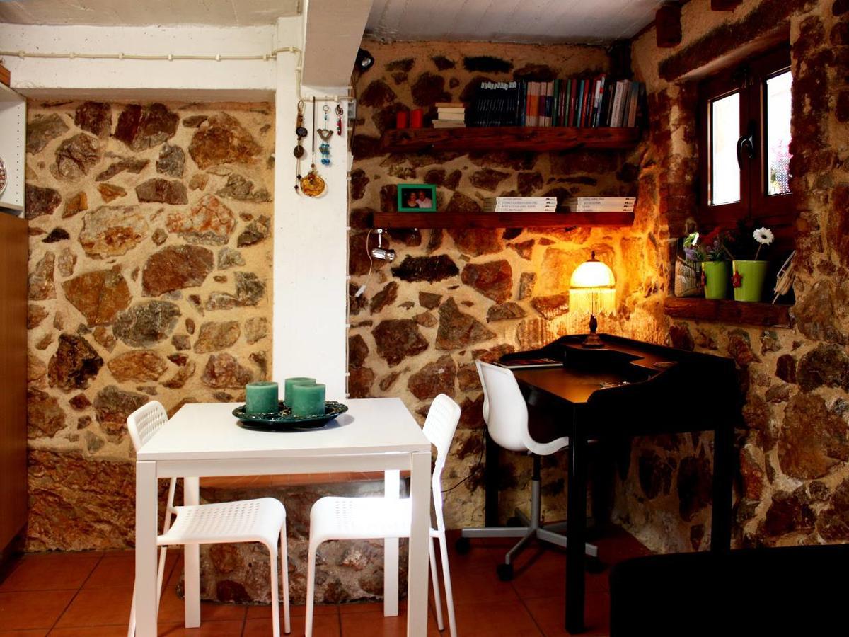 Sweet Stone Apartment In Imittos Athens Exterior photo